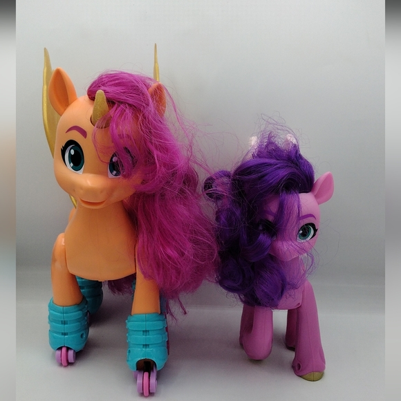 My Little Pony Animated Talking, Singing, and Skating Lot & Blind Bag See Video - Picture 3 of 14